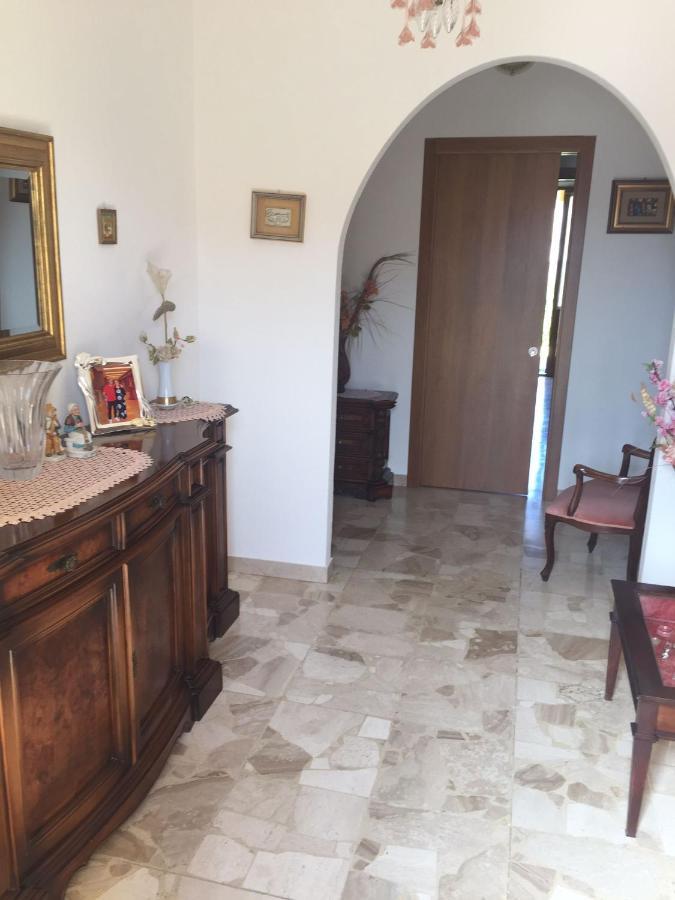 B&B Anna Piscinas Bagian luar foto